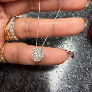 18k natural diamond necklace